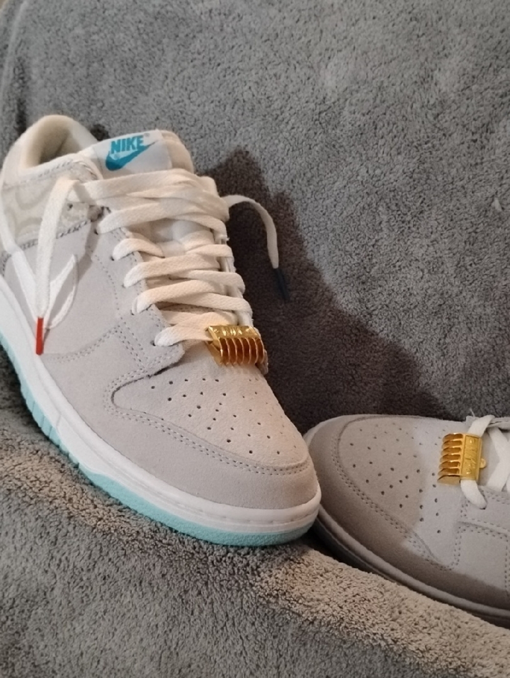 Nike Dunk Low SE Barber Shop Grey
